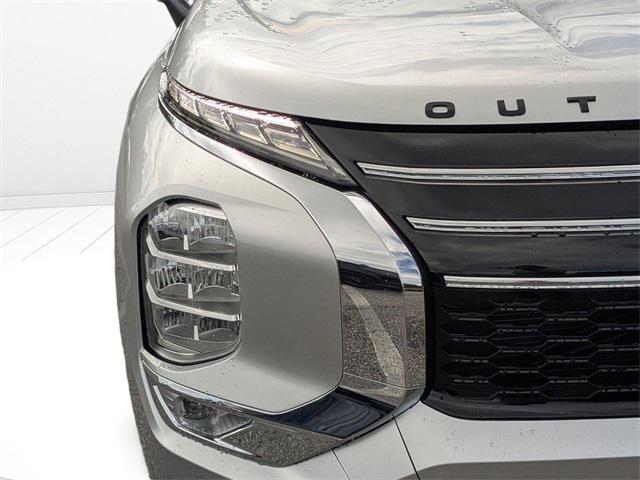 new 2025 Mitsubishi Outlander car, priced at $29,721