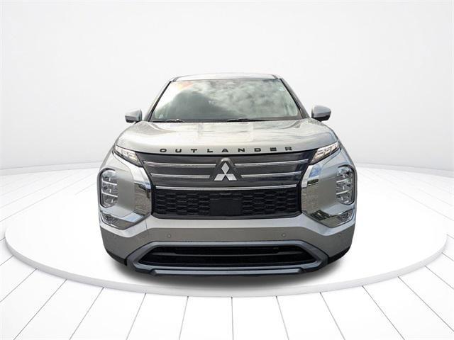 new 2025 Mitsubishi Outlander car, priced at $29,721