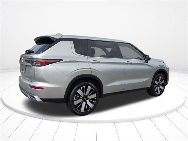 new 2025 Mitsubishi Outlander car, priced at $29,721