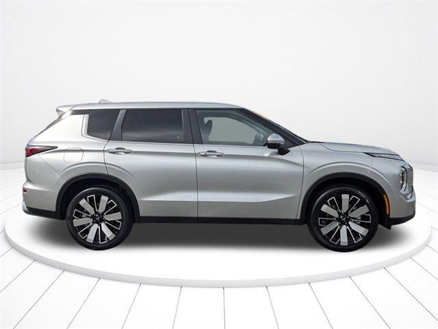 new 2025 Mitsubishi Outlander car, priced at $29,721
