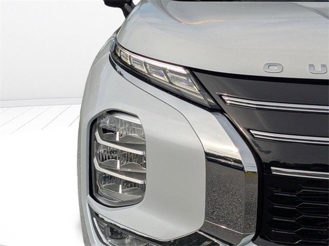 new 2025 Mitsubishi Outlander car, priced at $30,463