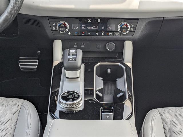 new 2025 Mitsubishi Outlander car, priced at $39,136