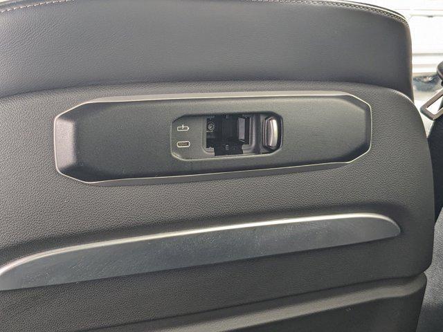 used 2023 BMW X7 car, priced at $55,278