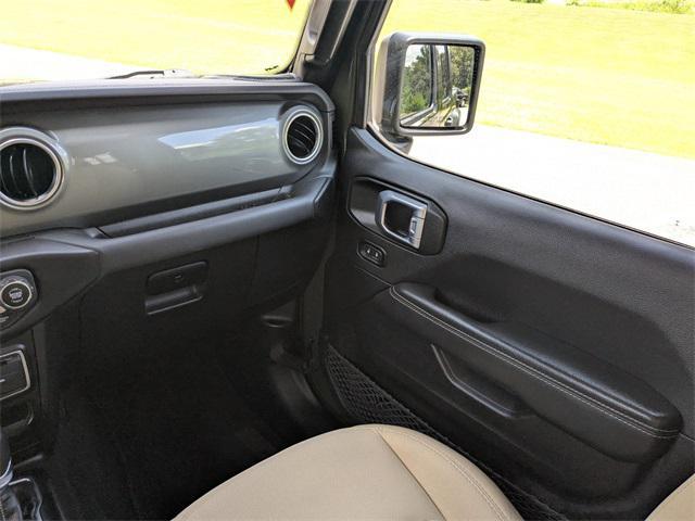 used 2023 Jeep Gladiator car, priced at $29,000