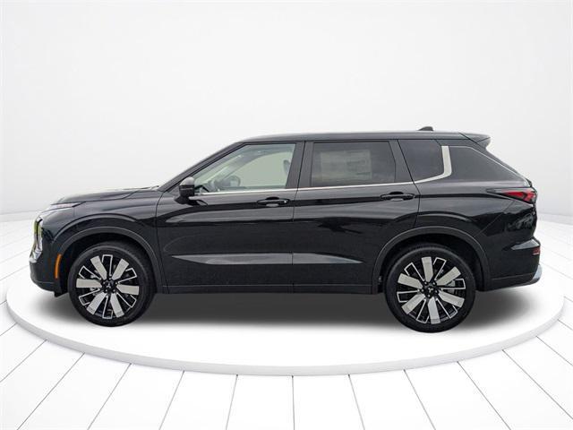 new 2025 Mitsubishi Outlander car, priced at $28,178
