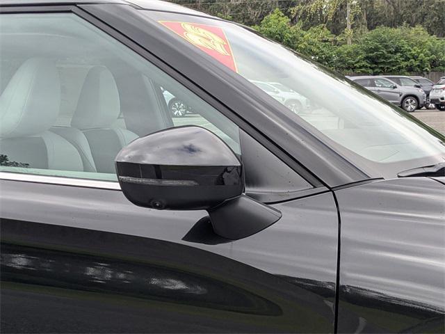 new 2025 Mitsubishi Outlander car, priced at $28,178