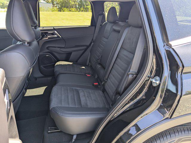 new 2025 Mitsubishi Outlander car, priced at $32,445