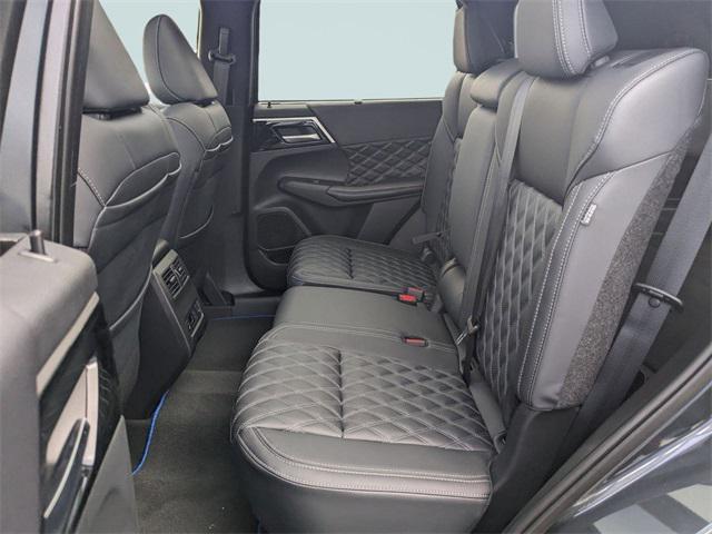 new 2025 Mitsubishi Outlander PHEV car, priced at $41,905