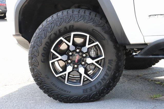 used 2024 GMC Canyon car, priced at $47,450