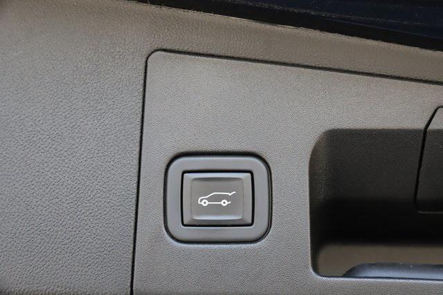 used 2021 Cadillac XT5 car, priced at $32,000