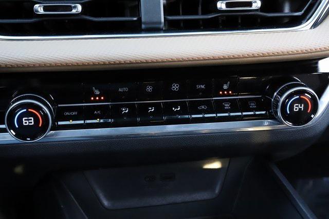 used 2025 Chevrolet Equinox car, priced at $31,430