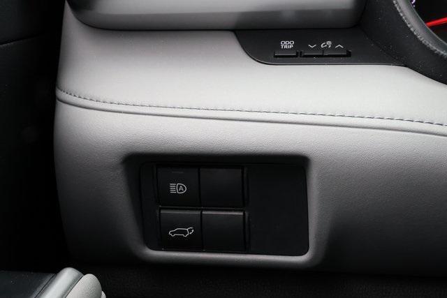 used 2021 Toyota Highlander car, priced at $24,850