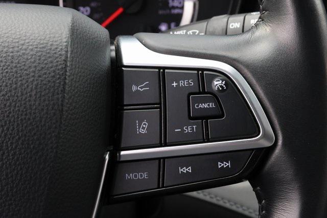 used 2021 Toyota Highlander car, priced at $24,850