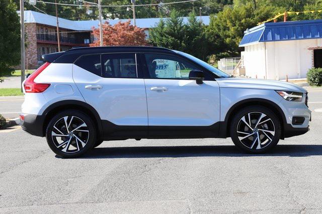 used 2021 Volvo XC40 car, priced at $27,669