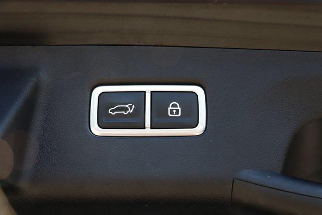 used 2021 Kia Sorento car, priced at $22,995