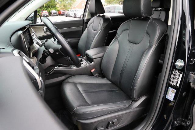 used 2021 Kia Sorento car, priced at $22,995