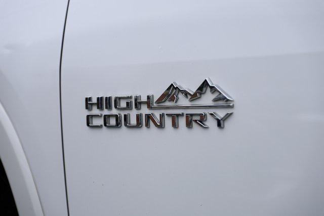 used 2023 Chevrolet Traverse car, priced at $41,500