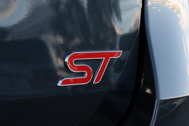 used 2024 Ford Explorer car, priced at $44,950