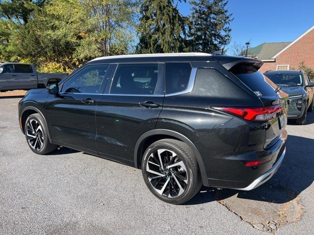 used 2022 Mitsubishi Outlander car, priced at $25,807