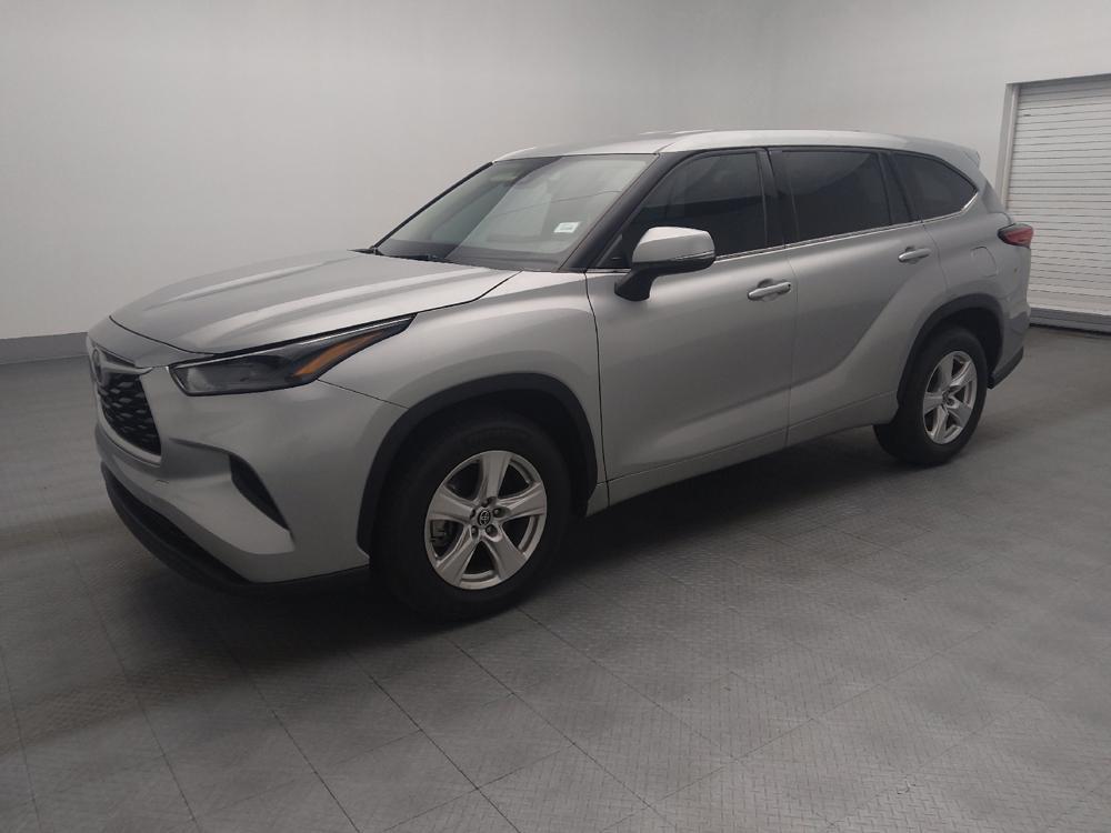 used 2022 Toyota Highlander car, priced at $26,495