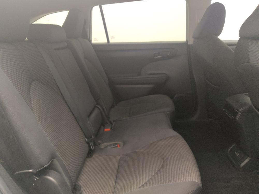 used 2022 Toyota Highlander car, priced at $26,495