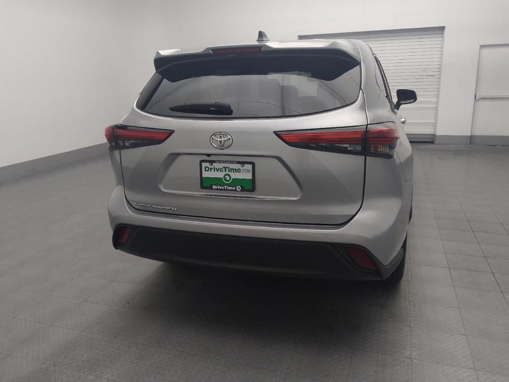 used 2022 Toyota Highlander car, priced at $26,495