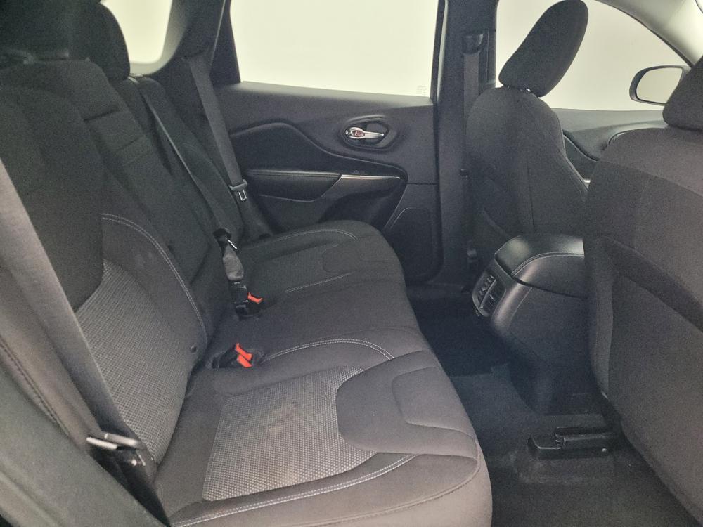 used 2019 Jeep Cherokee car, priced at $15,595