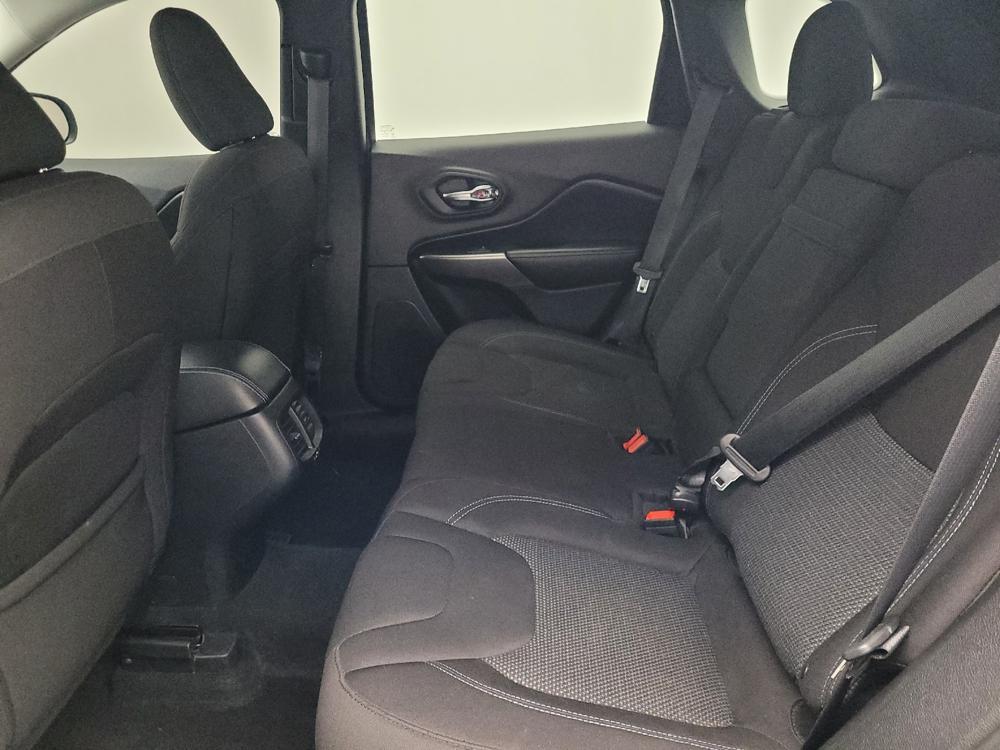 used 2019 Jeep Cherokee car, priced at $15,595