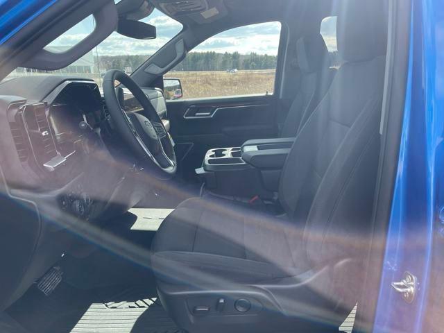 new 2025 Chevrolet Silverado 1500 car, priced at $52,159