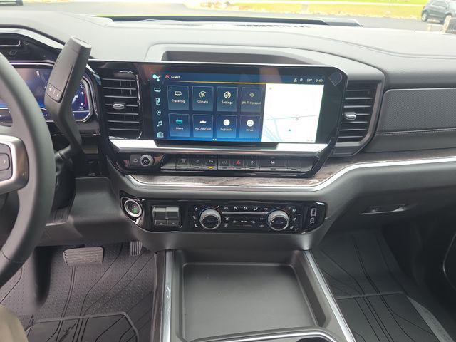 new 2025 Chevrolet Silverado 3500 car, priced at $79,400