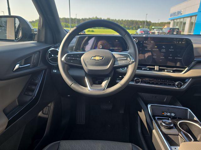new 2026 Chevrolet Equinox car, priced at $34,635