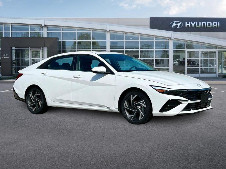 new 2024 Hyundai Elantra car, priced at $25,539