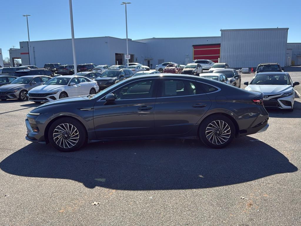 used 2024 Hyundai Sonata Hybrid car, priced at $26,990