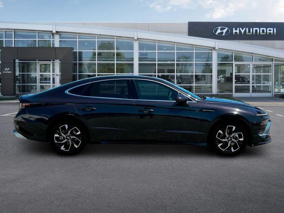 new 2024 Hyundai Sonata car, priced at $26,401