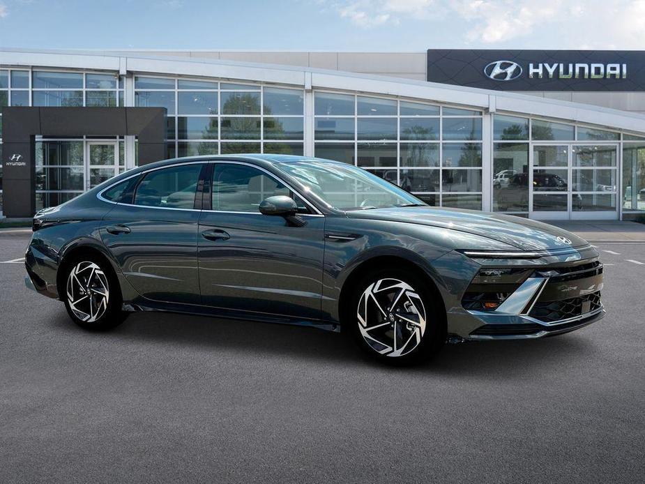 new 2024 Hyundai Sonata car, priced at $29,314