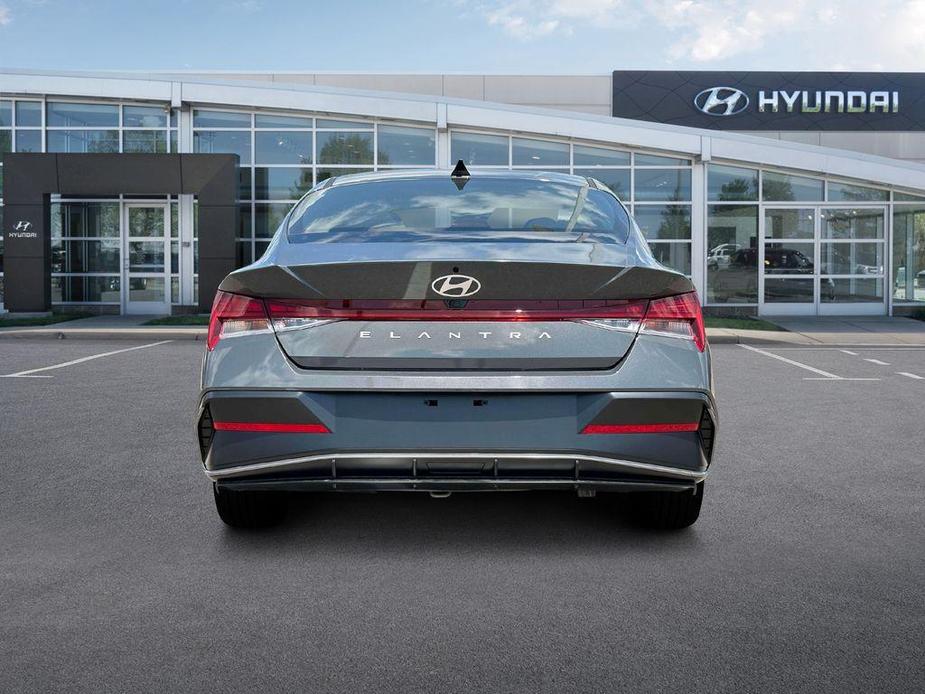 new 2024 Hyundai Elantra car, priced at $25,089