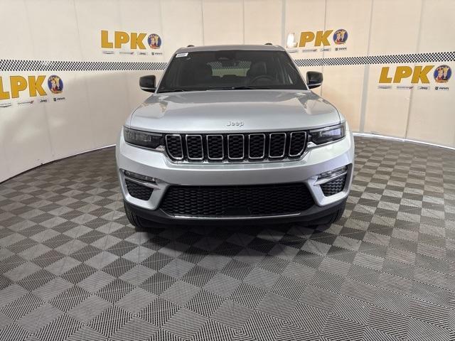 new 2025 Jeep Grand Cherokee car, priced at $41,353