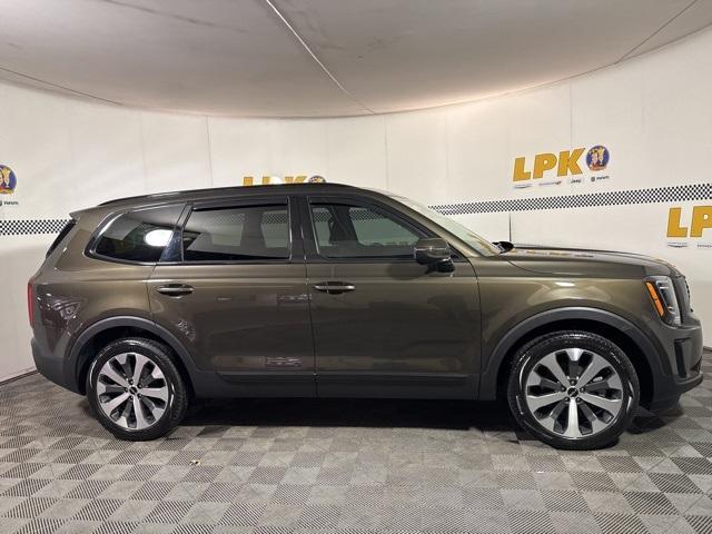 used 2022 Kia Telluride car, priced at $37,000