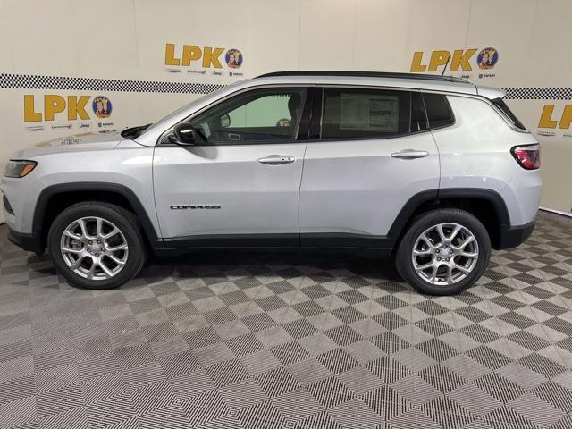 new 2024 Jeep Compass car, priced at $26,900