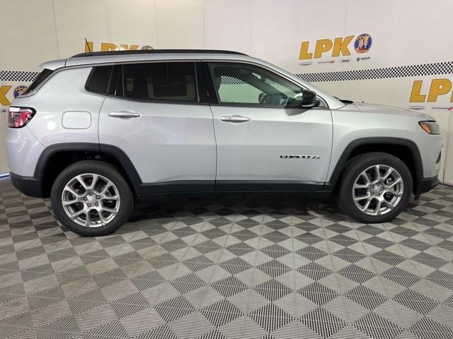 new 2024 Jeep Compass car, priced at $30,332