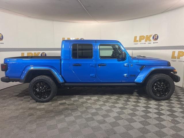 new 2025 Jeep Gladiator car, priced at $43,175