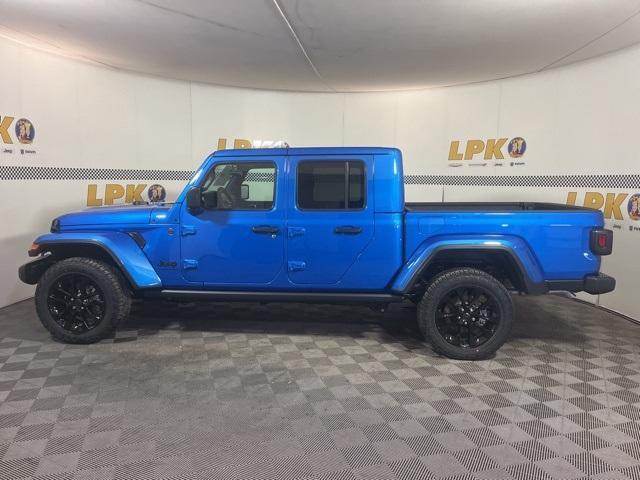 new 2025 Jeep Gladiator car, priced at $43,175