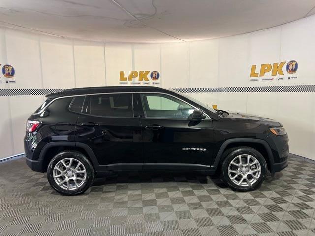 new 2024 Jeep Compass car, priced at $29,358