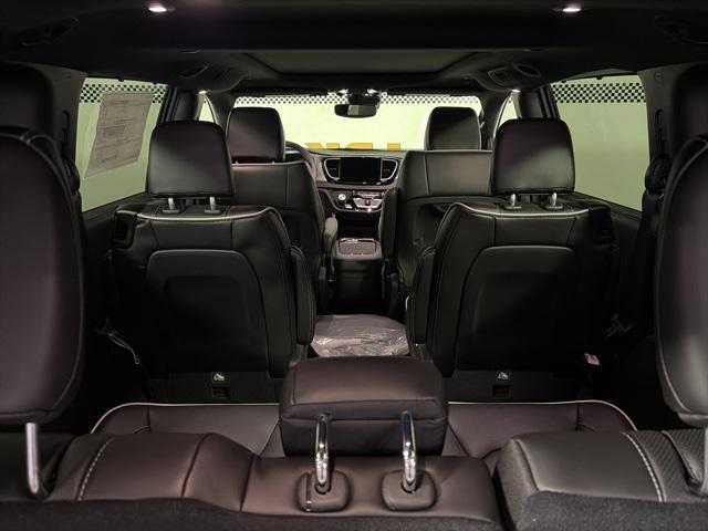 new 2026 Chrysler Pacifica car