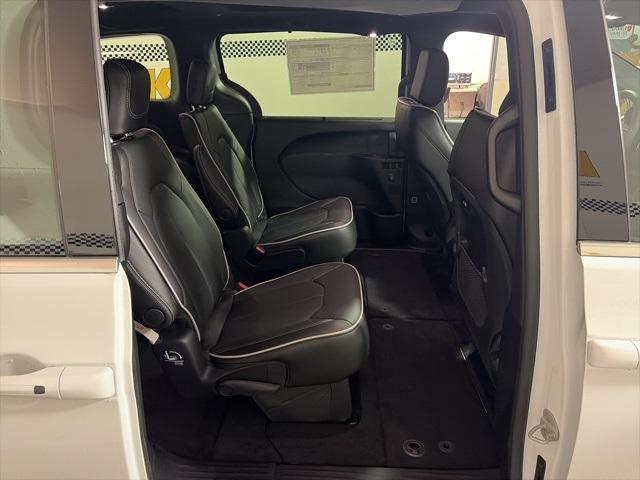 new 2026 Chrysler Pacifica car