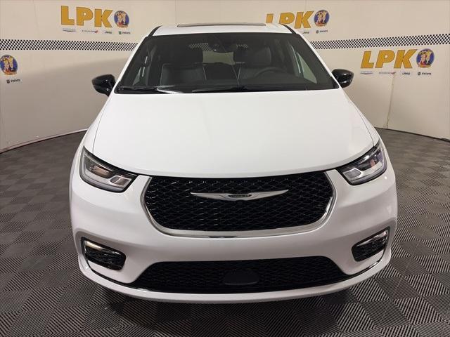 new 2026 Chrysler Pacifica car