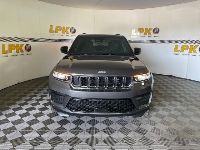 new 2024 Jeep Grand Cherokee car, priced at $38,946