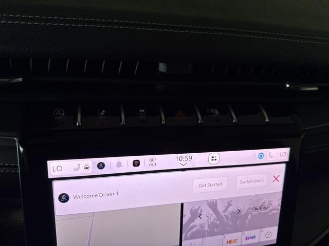 new 2025 Jeep Grand Cherokee car, priced at $46,900