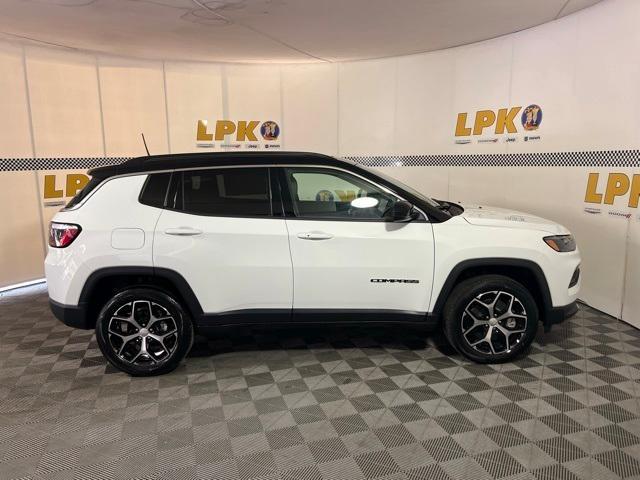 new 2024 Jeep Compass car, priced at $33,556