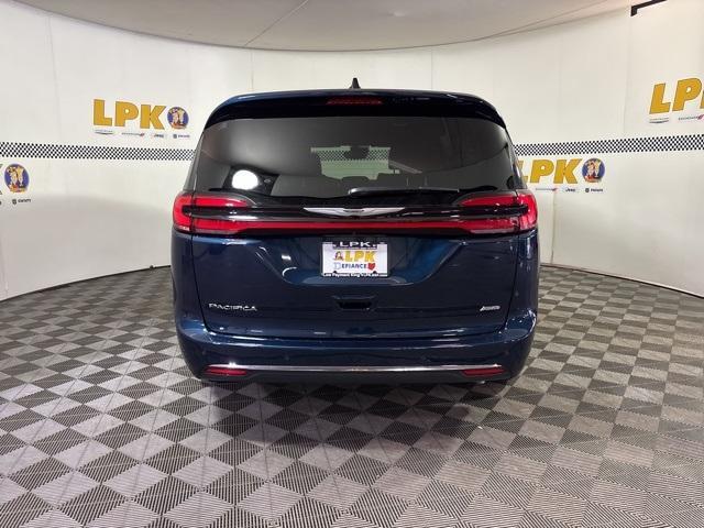 new 2025 Chrysler Pacifica car, priced at $47,935